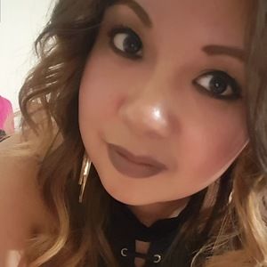 Meet your Posher, Yenny